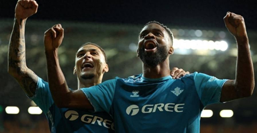 西甲：5比1大胜，送对手降级，安东尼助皇家贝蒂斯高飞